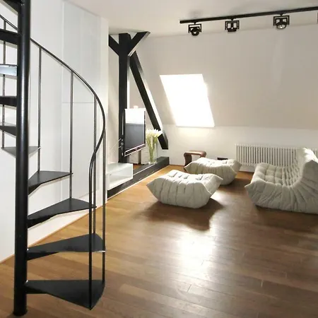 Apartment Castle View With Air Conditioning